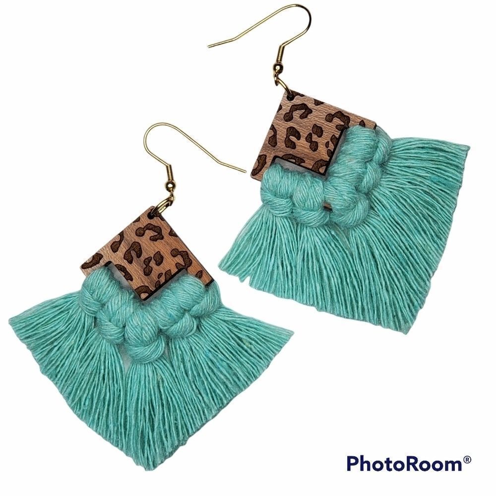 Ivy Mountain Crafter Handmade Cheetah Macrame Earrings - Mint Green